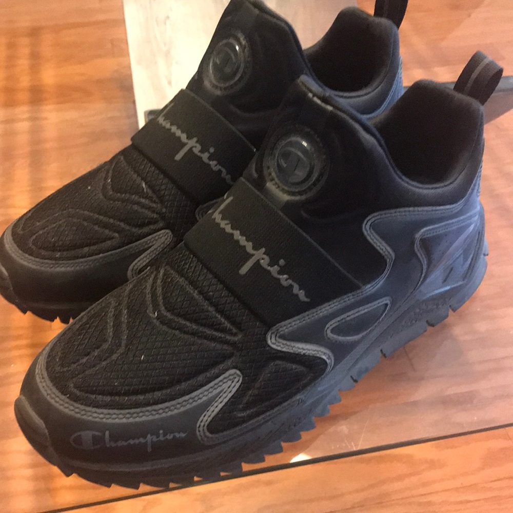 Champion Black 9.5